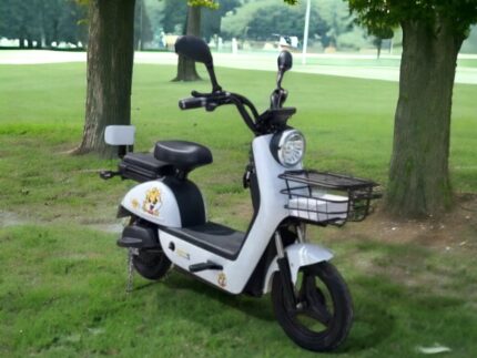 Електрически скутер с педали 2023 MaxMotors 500W/48V/12Ah - WHITE