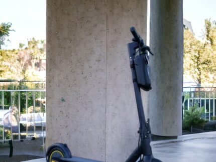 Електрическа Тротинетка E-SCOOTER PRO 350W Maxmotors