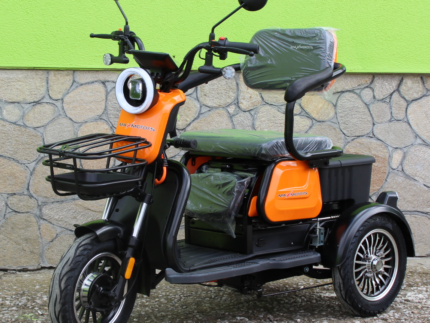 Уникална Триместна Триколка MaxMotors X1 NEW