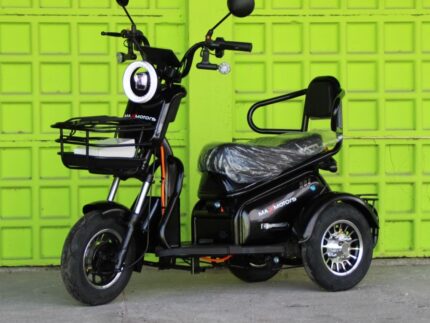 Двуместна електрическа триколка MaxMotors Pudding 1800W BLACK